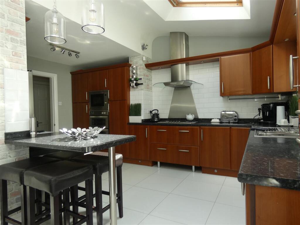 House in Knowsley, Liverpool City Region - View 2