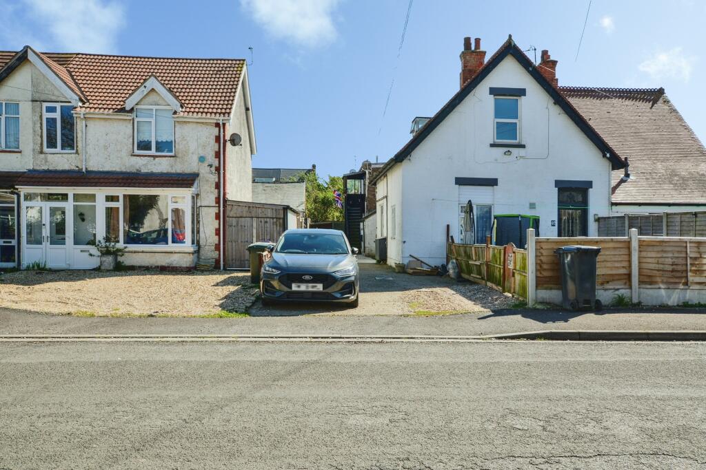 Main image of property: Sunningdale Drive, Skegness, PE25