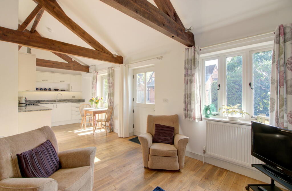 House in Swindon - View 4