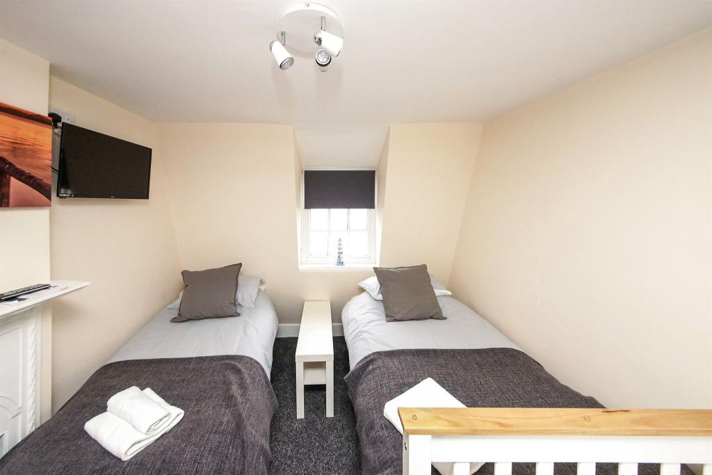 Apartment in Weymouth, Rodwell - View 5