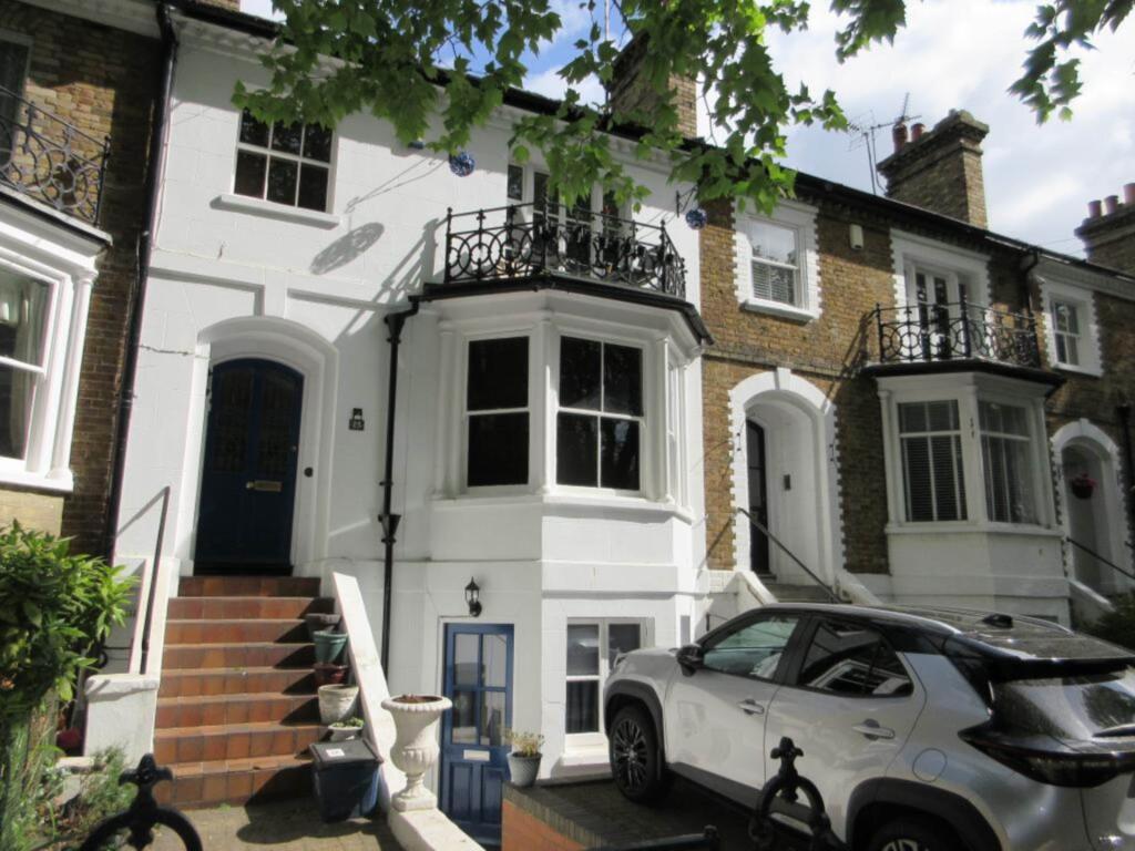 Main image of property: Cambridge Road, Southend On Sea