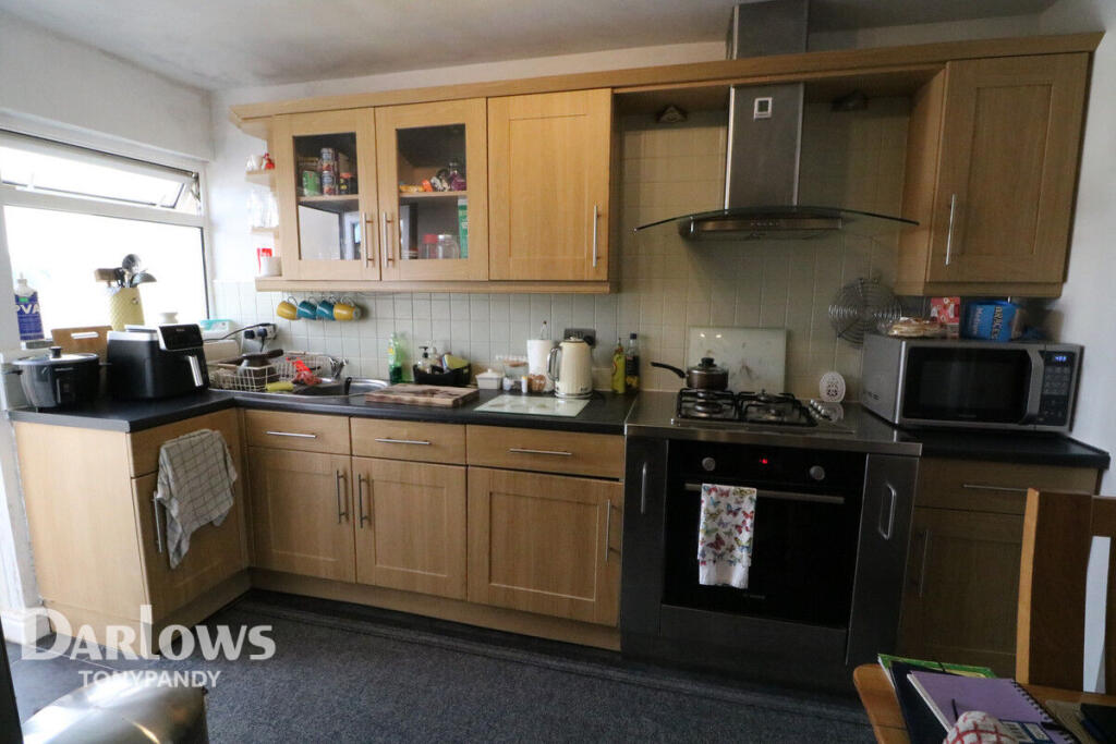House in Llwyncelyn, Porth - View 5