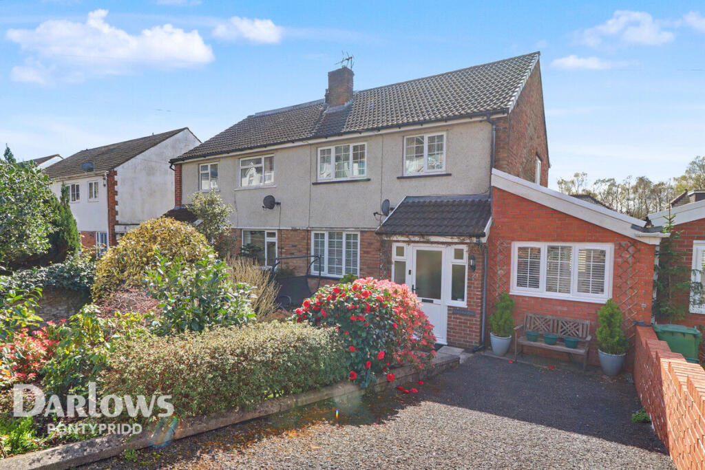 3-bed semi-detached on Pencoed Avenue, Pontypridd, £335,000