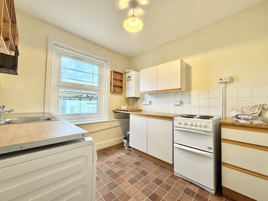 Apartment in Margate, Cliftonville West, Cliftonville - View 2