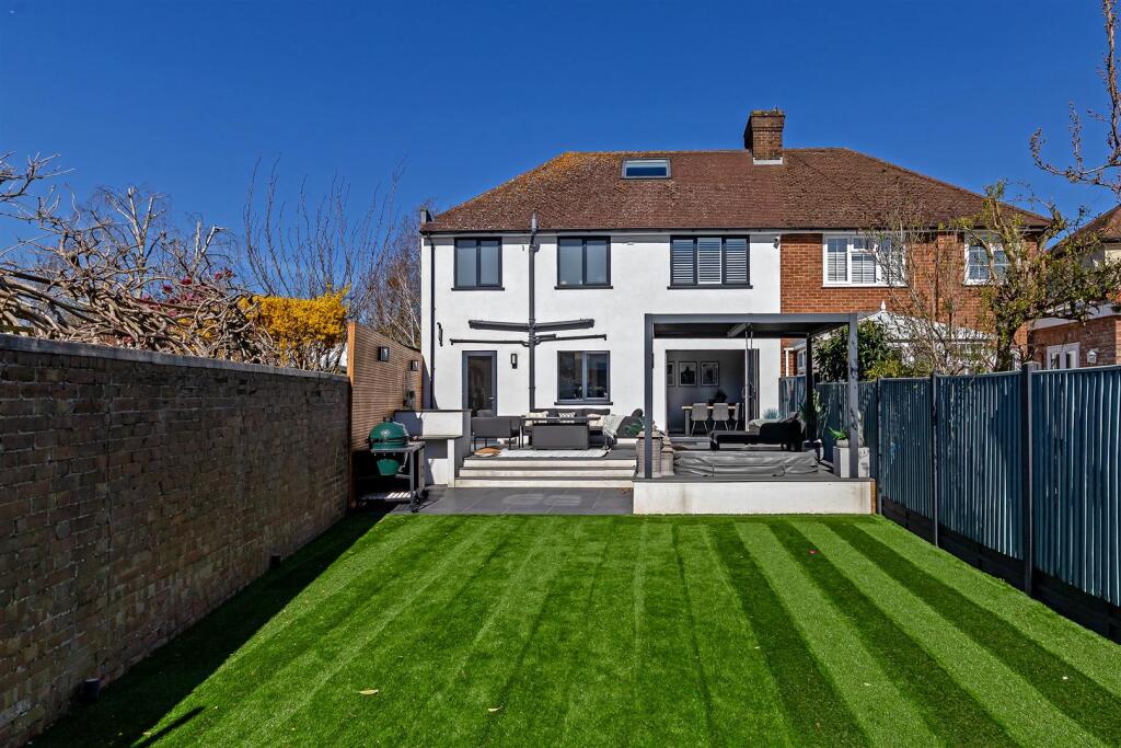 Additional image 27 of Selwyn Crescent, Ellenbrook