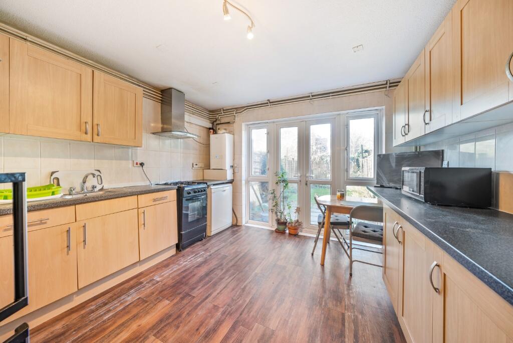 Carteret Way, London,  SE8 photo 3