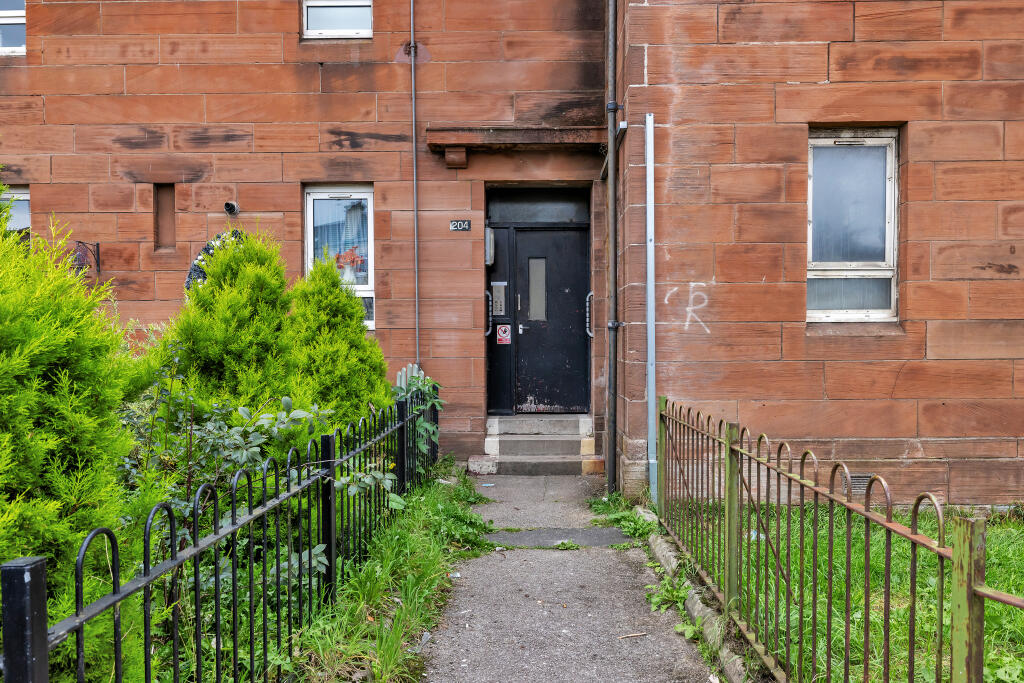 Apartment in Paisley - View 3