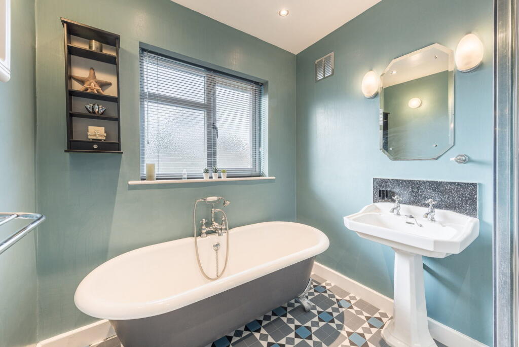 Additional image 31 of Boultbee Road, Sutton Coldfield, West Midlands, B72 1DW