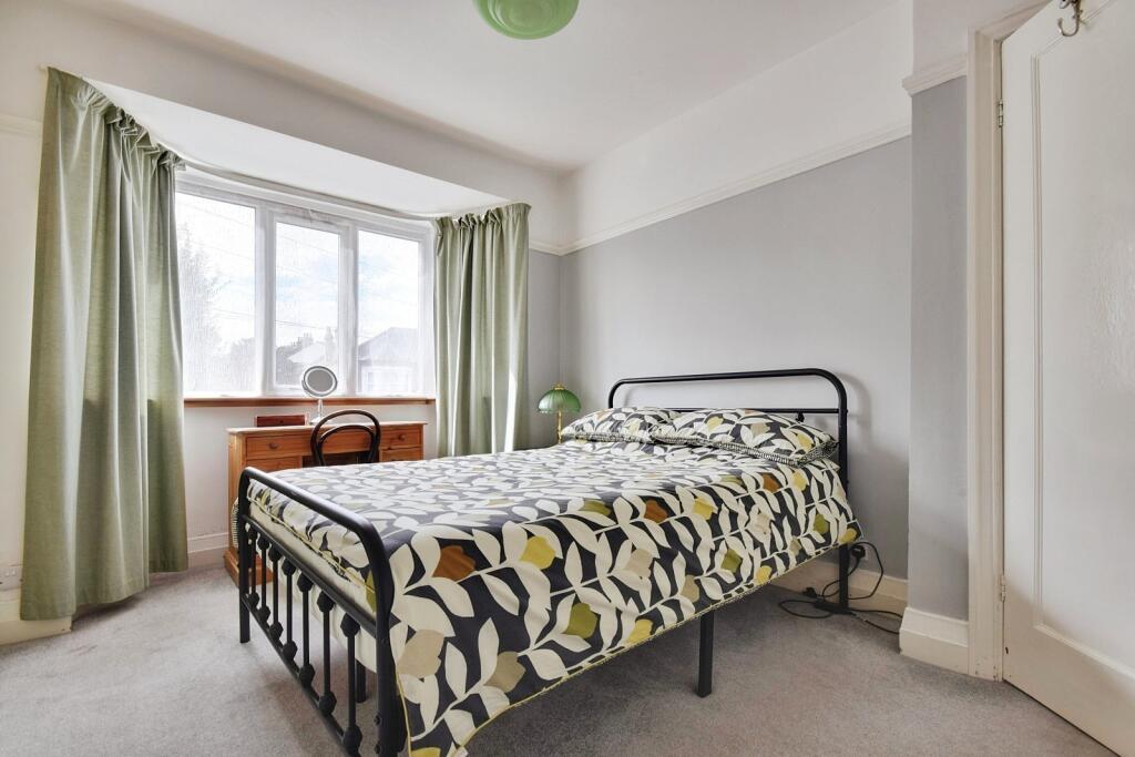 House in London - View 5