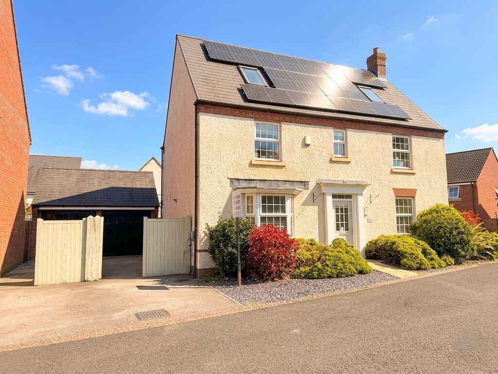 House in Midsomer Norton, Riverside