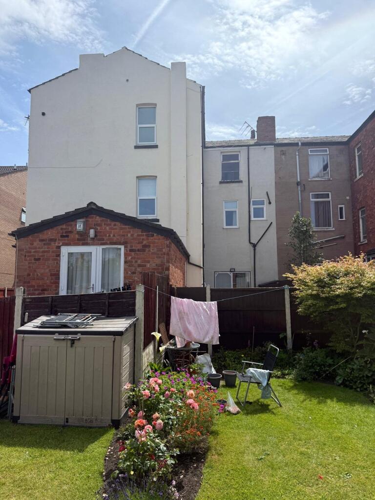 Apartment in Preston - View 3