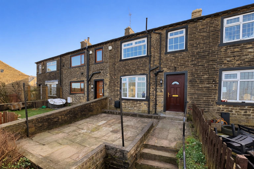 Scarlet Heights, Queensbury, Bradford