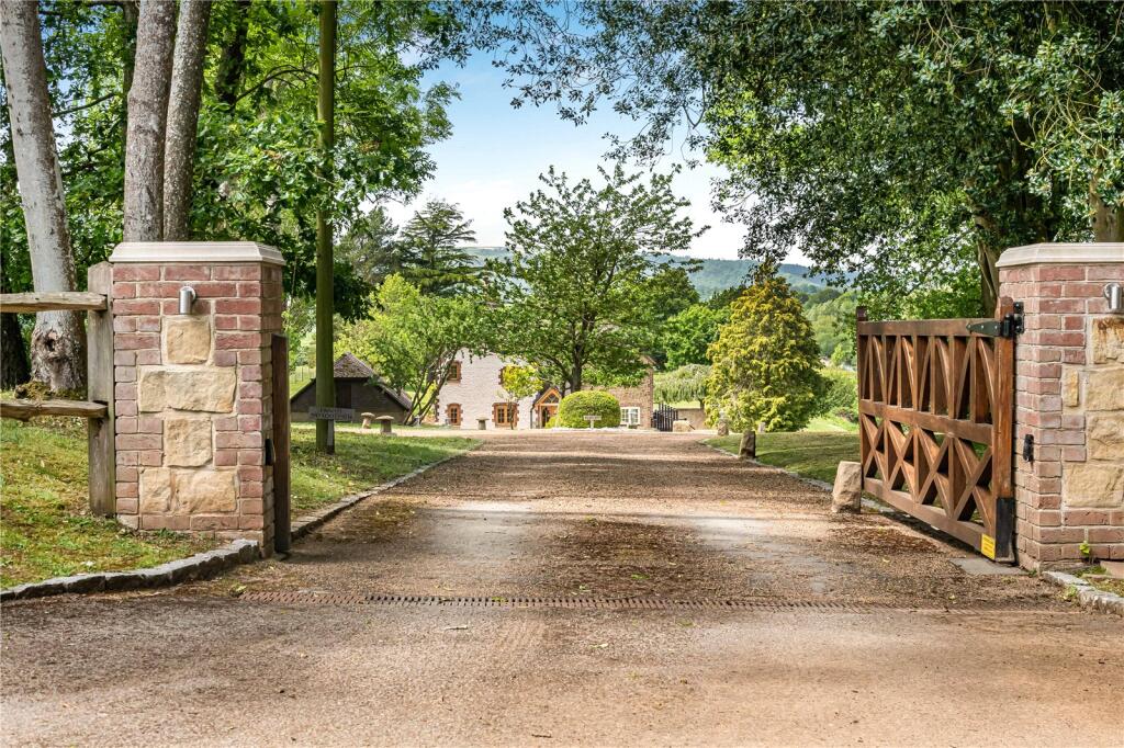 House in Pulborough, Greatham - View 3