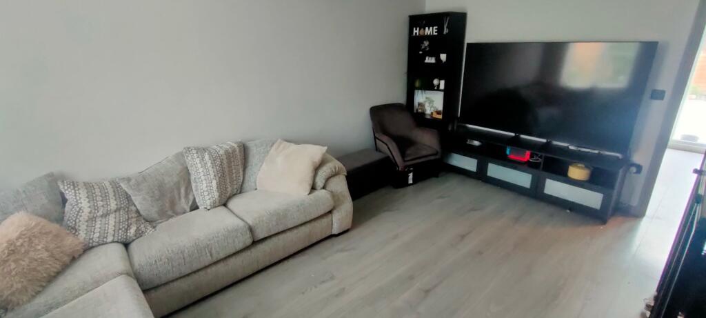 House in Wrexham, King's Mills, Caia Park - More