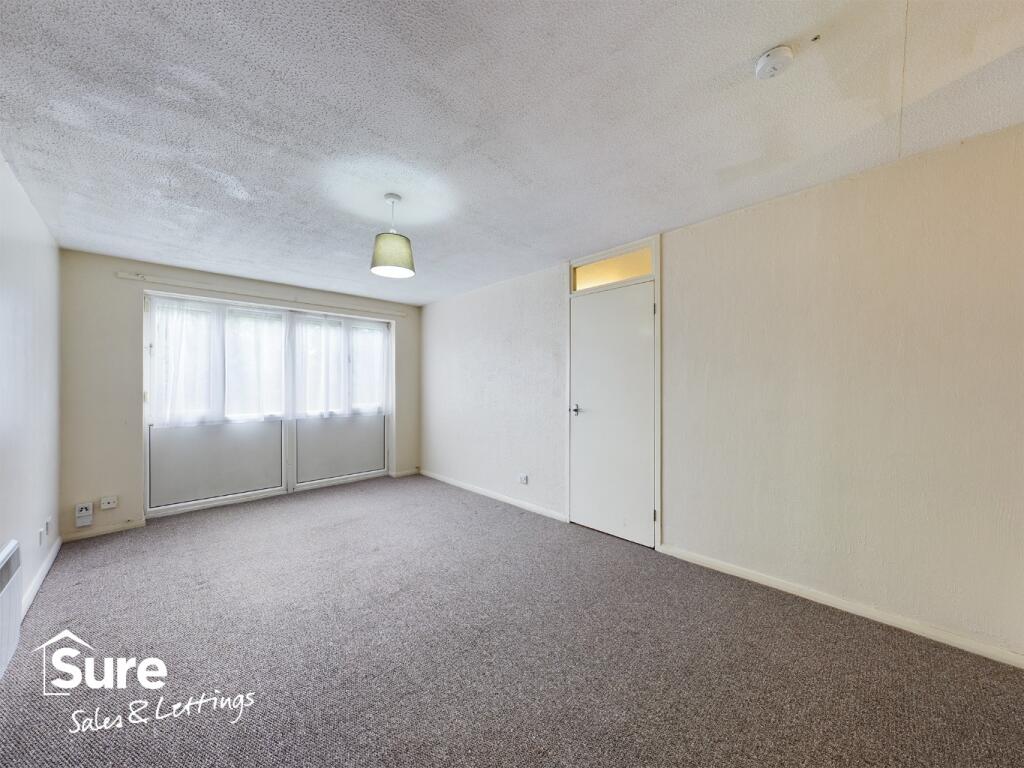 Apartment in Dacorum, Woodhall Farm - More