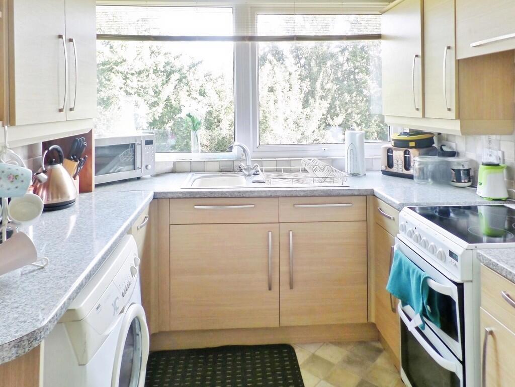 18, East Court, Goldington Green  photo 3