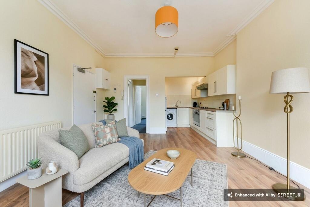 Main image of property: Clapham Common South Side, London, SW4