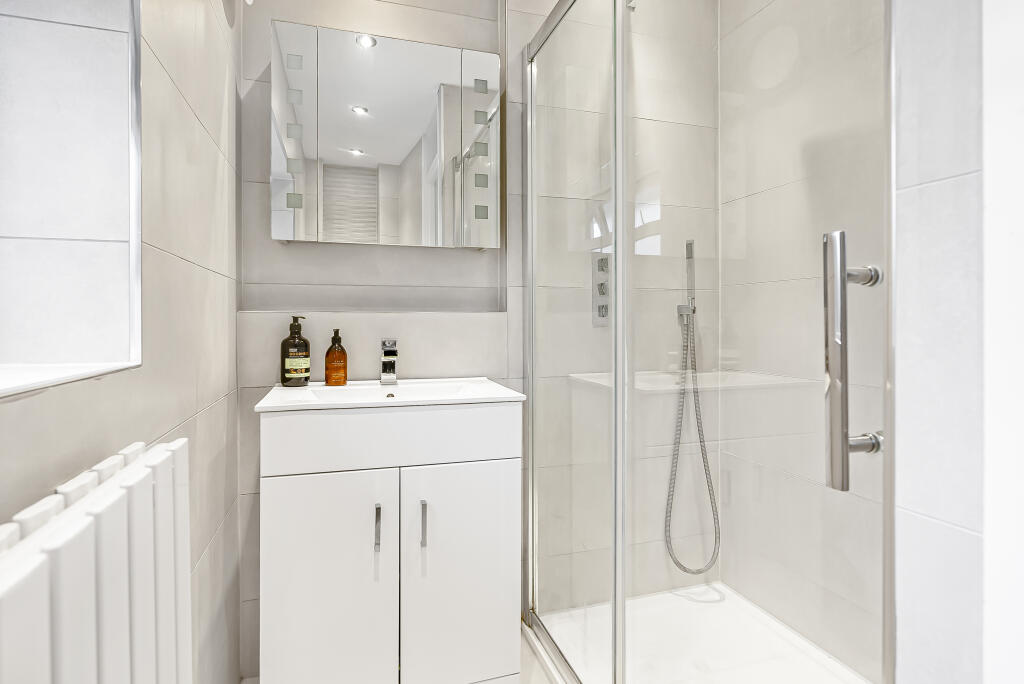 Additional image 10 of Thistle Grove, Welwyn Garden City, Hertfordshire, AL7