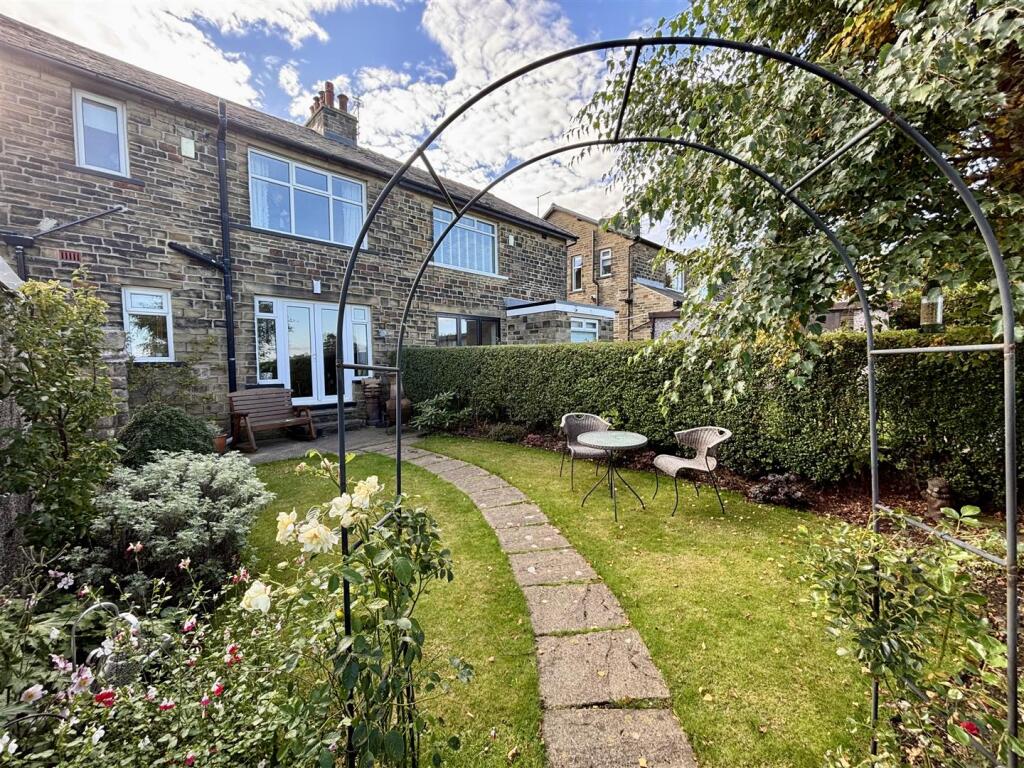 Additional image 18 of Fieldway, Clayton, Bradford