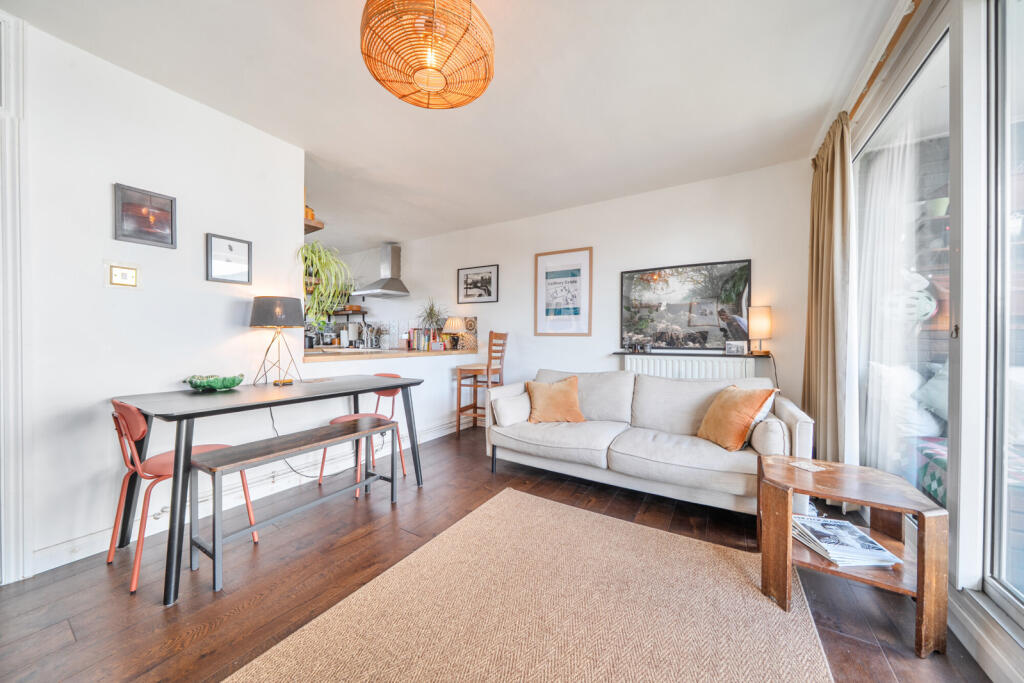Apartment in London - View 2