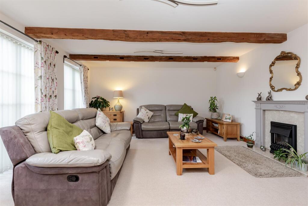 House in Peterborough - View 5