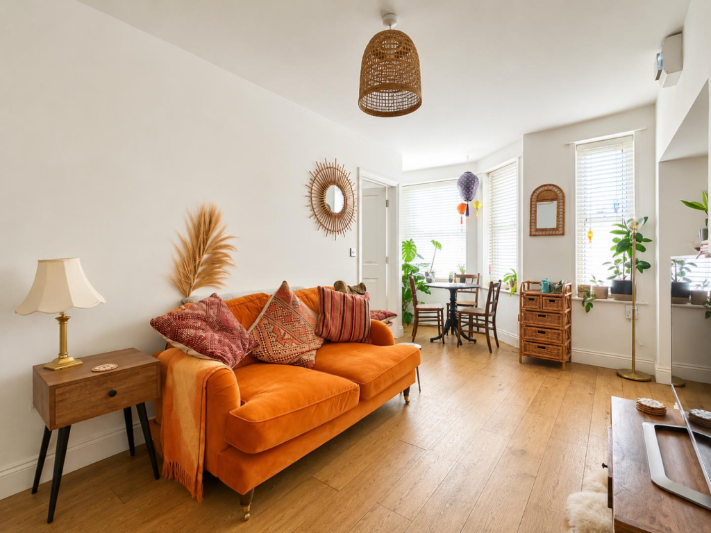 Apartment in Brighton - View 4