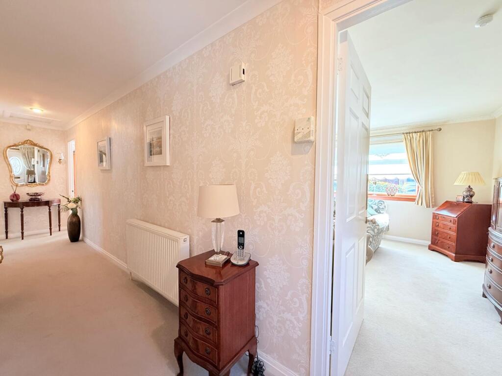 32 Fullerton Drive, Polmont, Falkirk, FK2 0XY photo 3