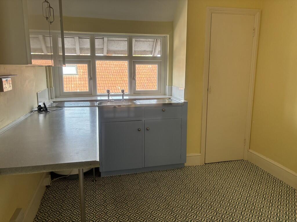 Apartment in Street, Somerset - View 3
