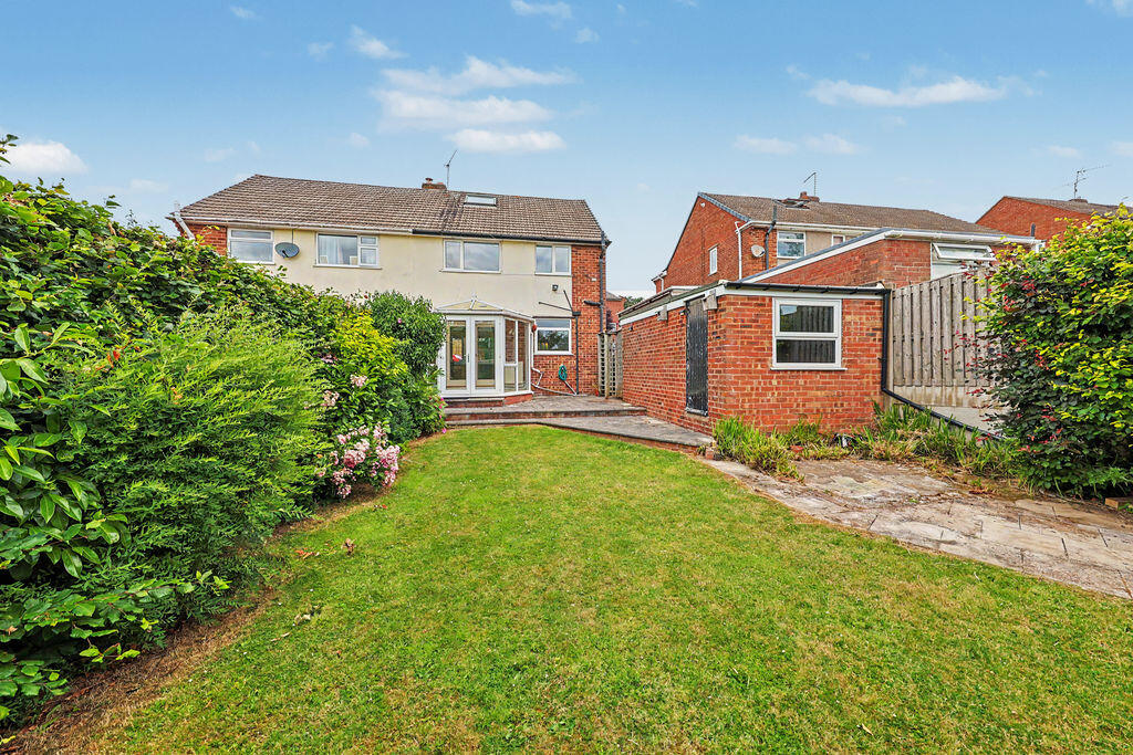 Parkland Drive, Wingerworth, Chesterfield photo 4