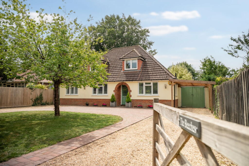 The Beeches, Talbot Road, Aston Clinton, Buckinghamshire, Buckinghamshire