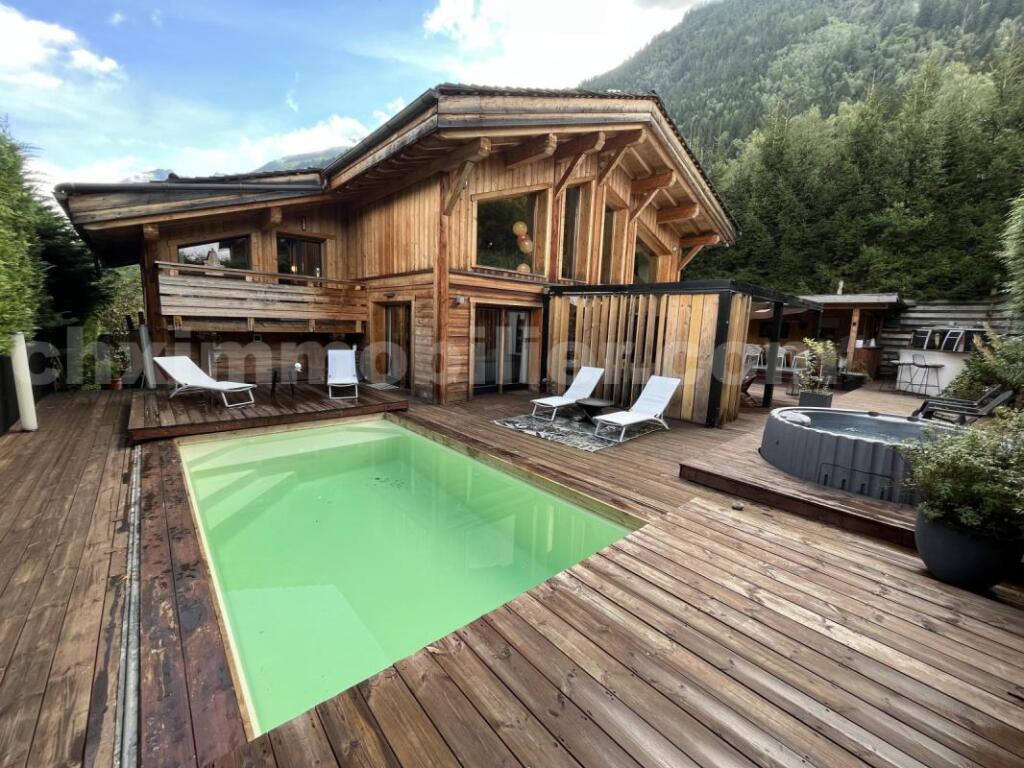 Main image of property: Rhone Alps, Haute-Savoie, Chamonix