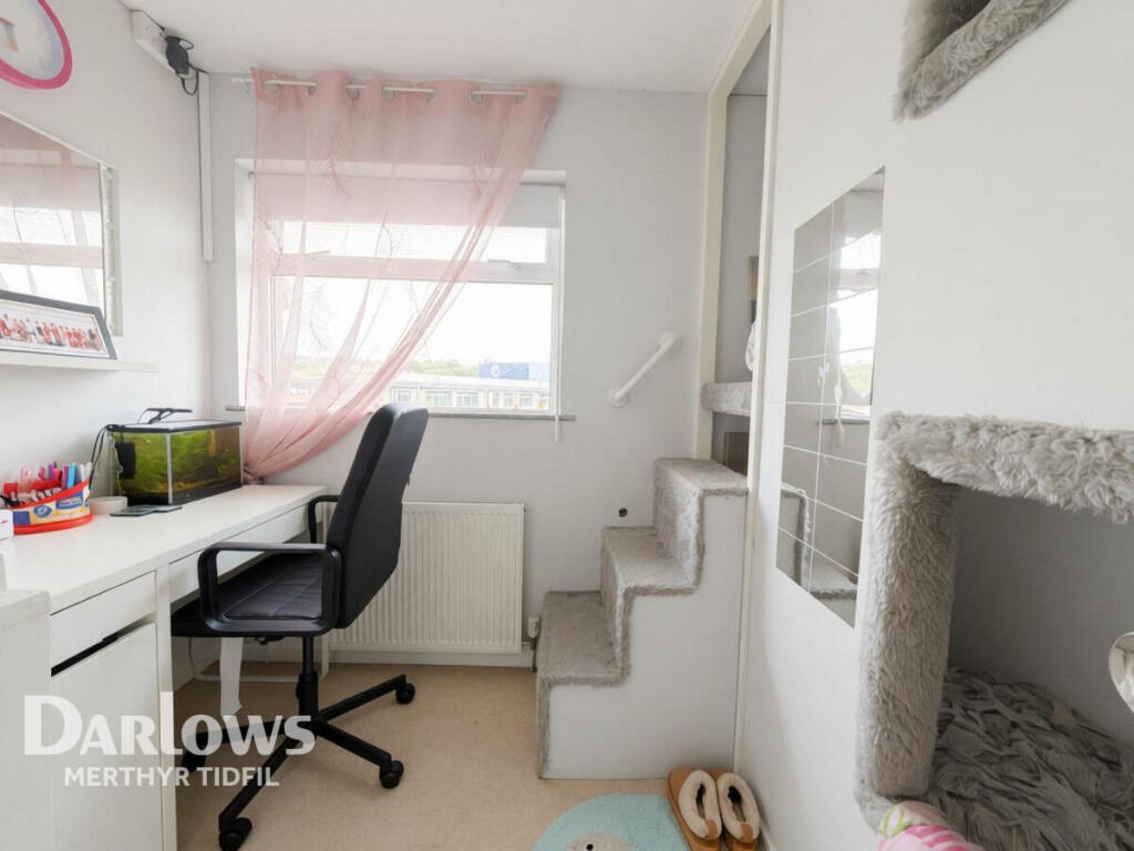 Magnolia Close, Merthyr Tydfil photo 5