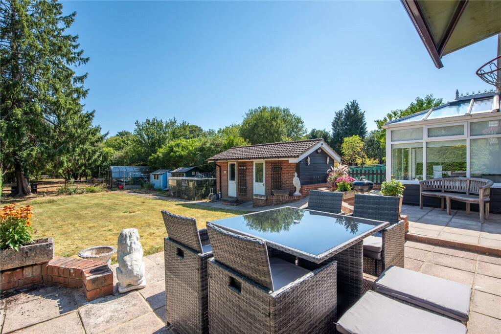 House in Mole Valley, Brockham Park, Betchworth - View 4