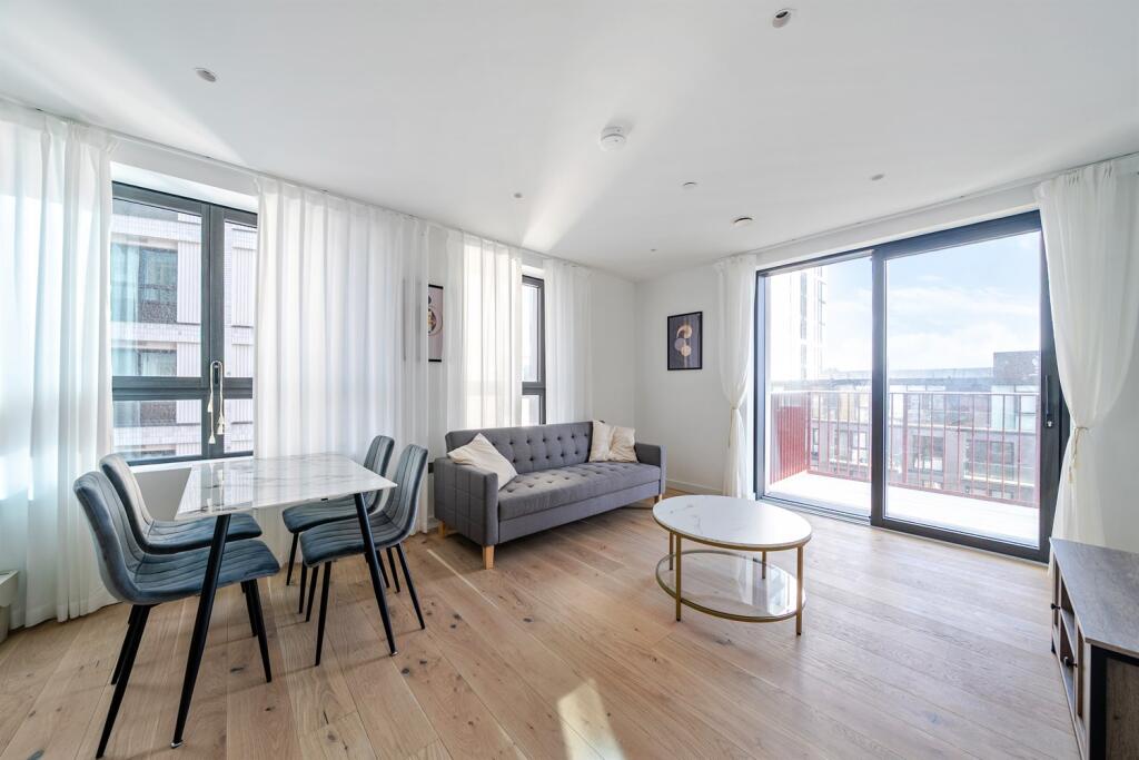 Main image of property: Beacon, Pilot Walk, Peninsula Gardens, Lower Riverside, Greenwich Peninsula, SE10