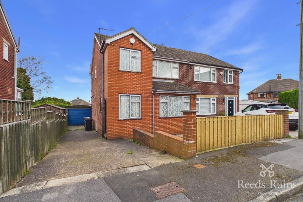 Main image of property: Highfield View, Gildersome, Morley, Leeds, LS27