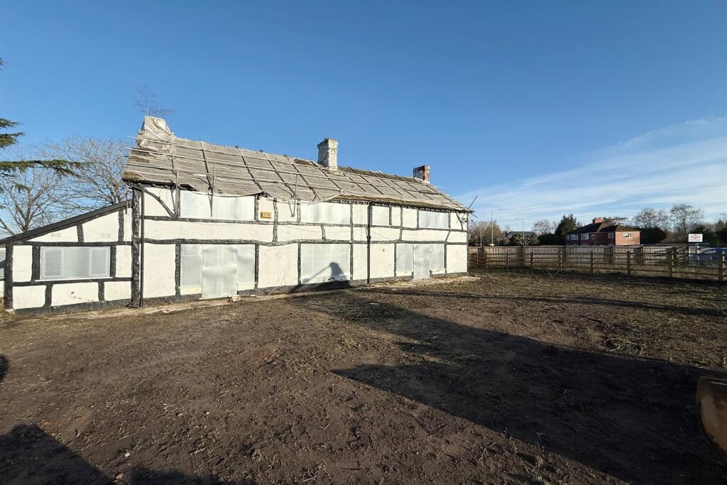 Main image of property: Keepers Cottage, Walnut Tree Farm, Chester Road, Woodford