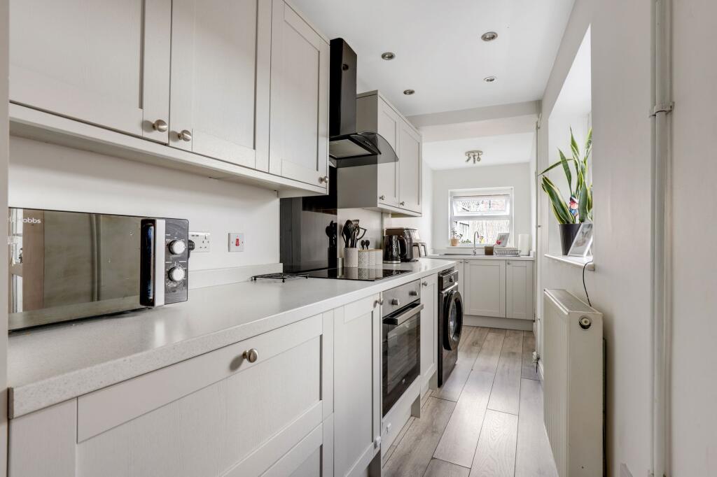House in Nottingham, Beardall Fields, Hucknall - More