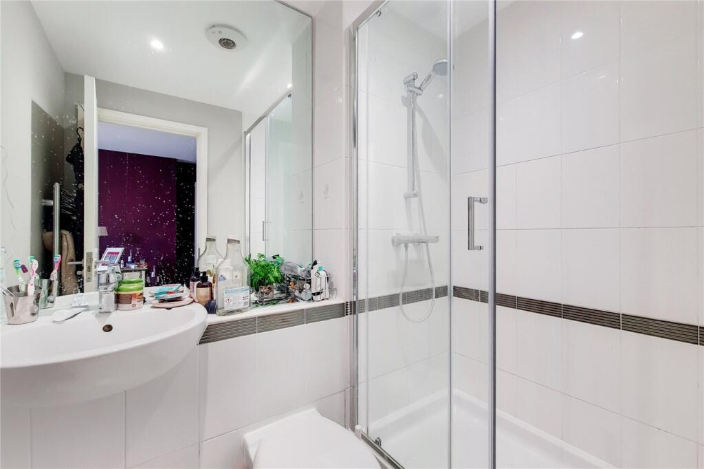 Apartment in London - View 3