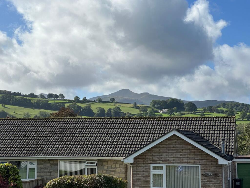 Camden Crescent, Brecon, LD3 photo 4