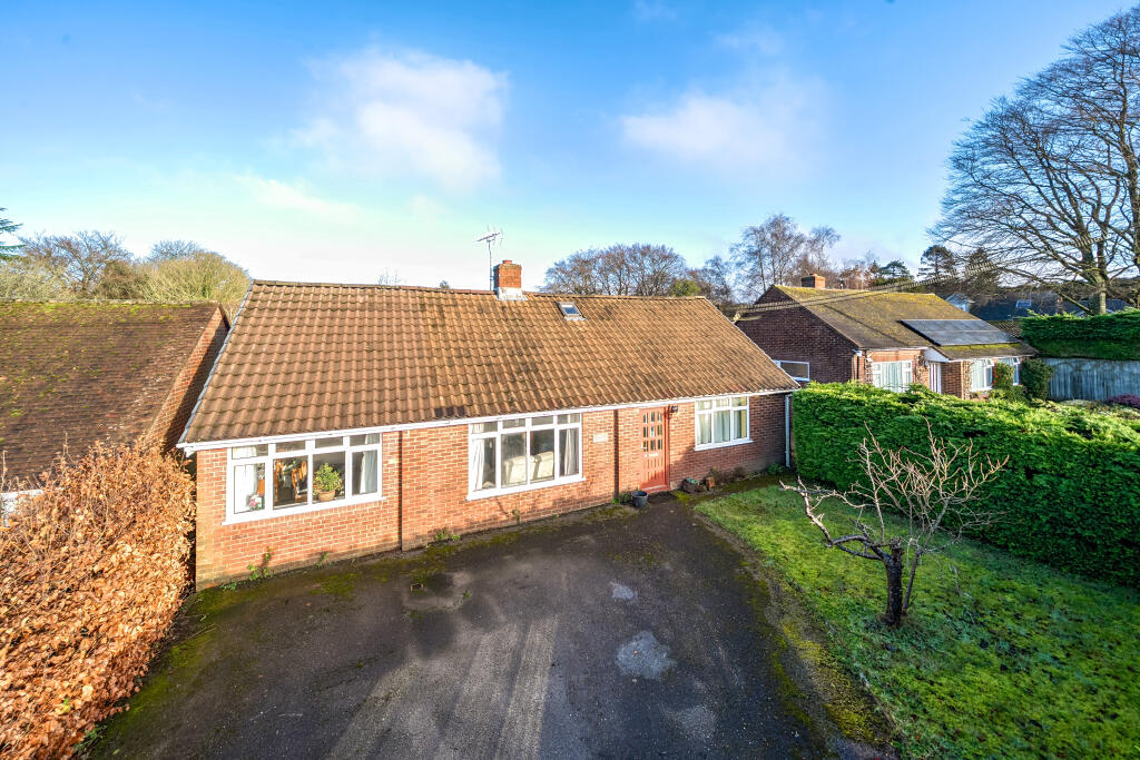 Parkstone Road, Ropley, SO24 photo 3