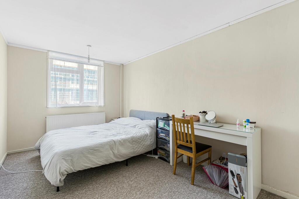 Apartment in Dacorum, The Image - View 5