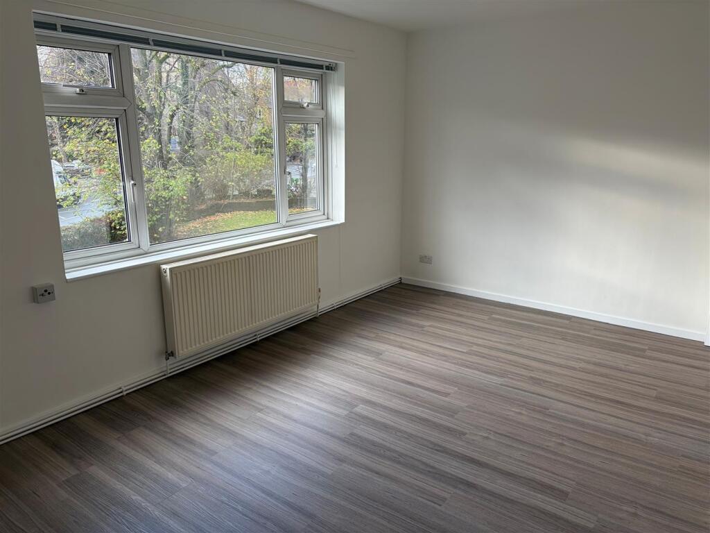 Main image of property: Willesden Lane, Brondesbury, NW6