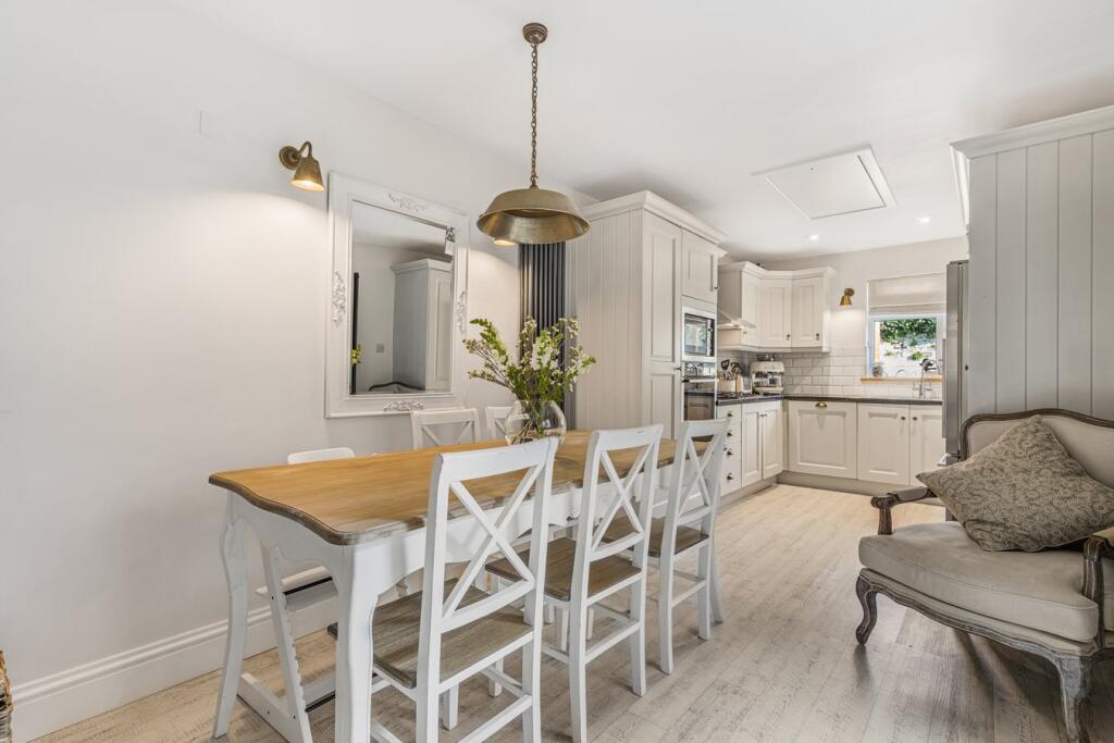 Winstonian Road, Cheltenham, GL52 photo 2