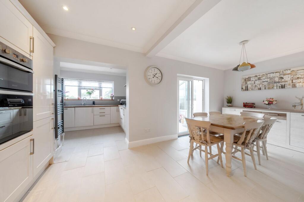 House in Shefford, Central Bedfordshire - View 5