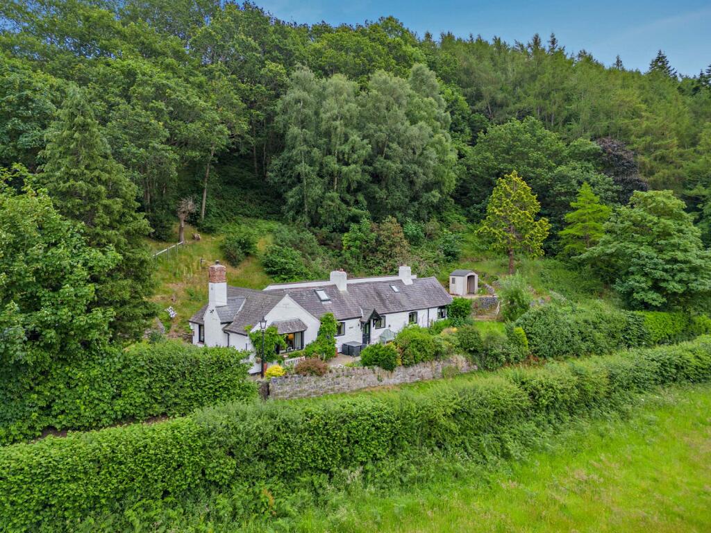 Main image of property: Bodfari, Denbigh, Denbighshire