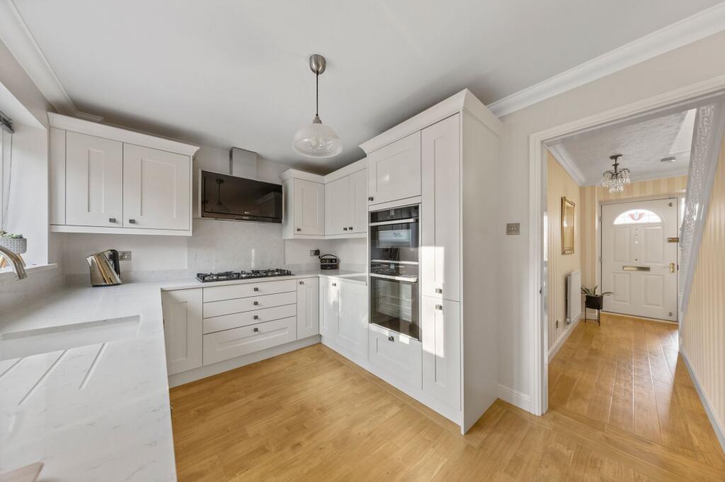 Pendle Gardens, Culcheth, WA3 photo 2