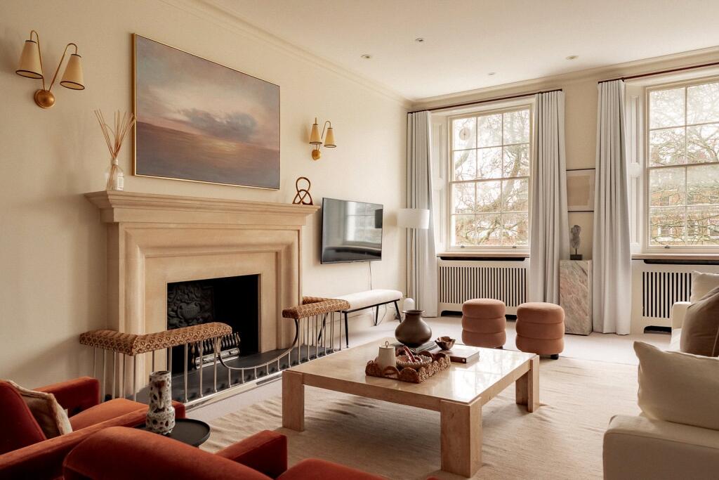 Main image of property: Hyde Park Square, Bayswater, W2