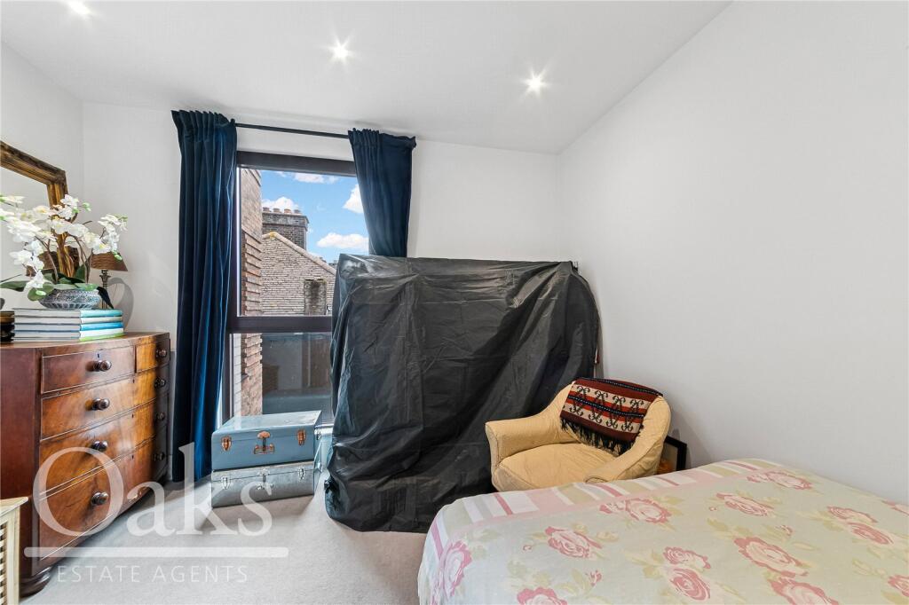 Apartment in London - View 5