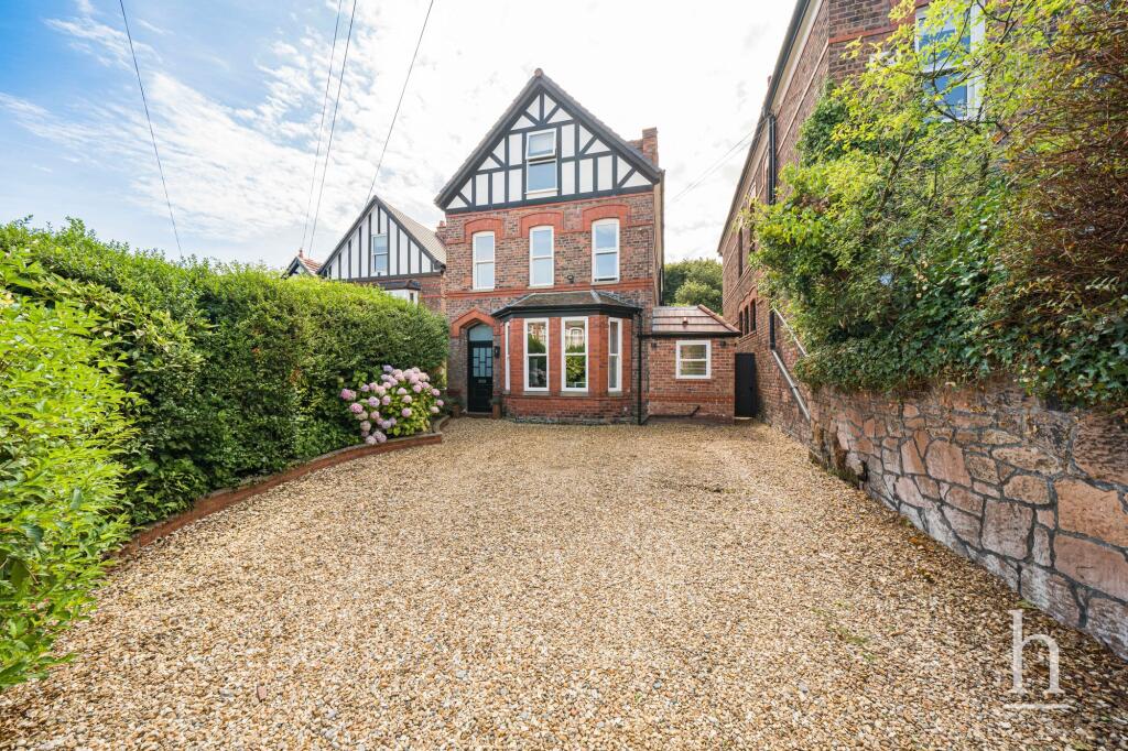 6-bed detached on Bennetts Hill, Oxton, CH43, £690,000