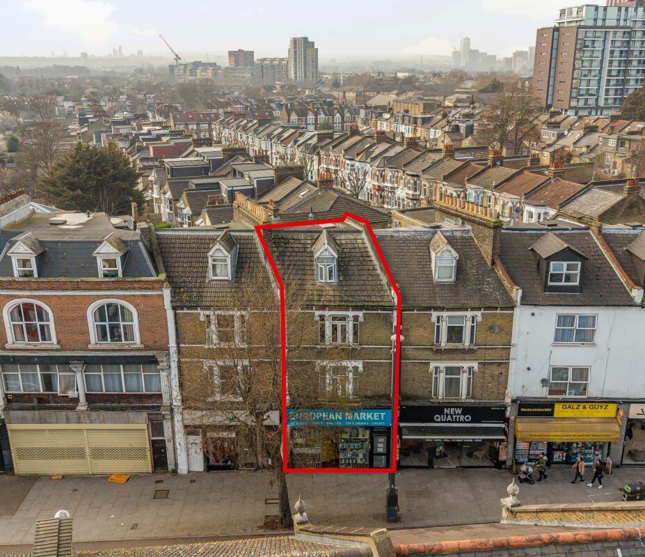 Main image of property: 312 Hoe Street, Walthamstow, London, E17 9PX
